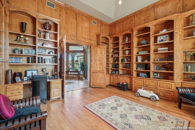 Image 14 of 107 For 2121 Landmark Lane