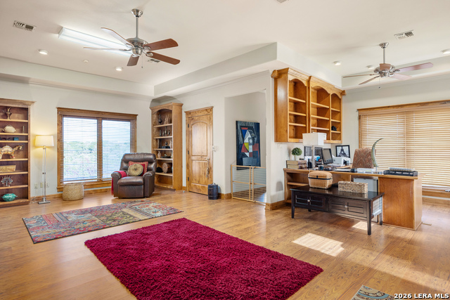 Image 76 of 107 For 2121 Landmark Lane