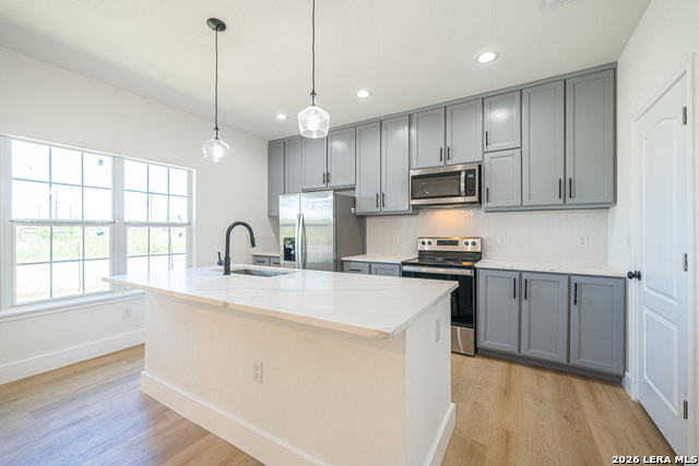 Image 5 of 17 For 934 Sherman  