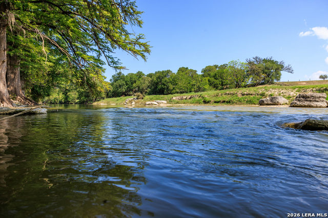 Listing photo id 5 for 0000 Cypress River Ranch