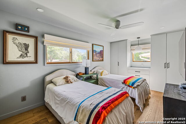 Image 26 of 44 For 2330 Blanton Dr