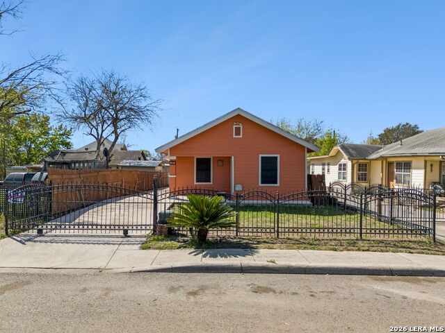 Details for 438 Rigsby  , San Antonio, TX 78210