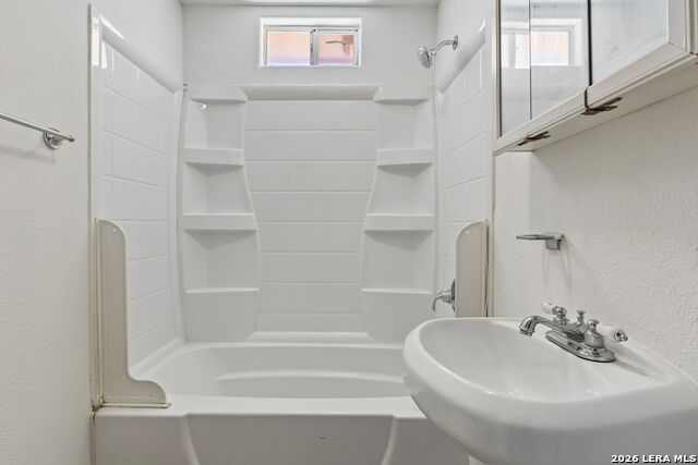 Image 16 of 25 For 438 Rigsby  