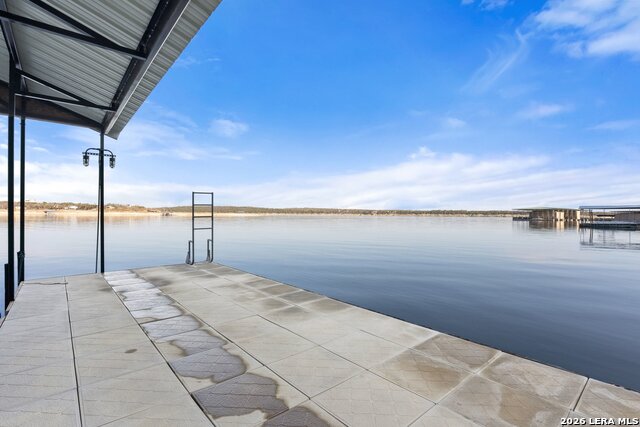 Listing photo id 13 for 1700 Buffalo Gap