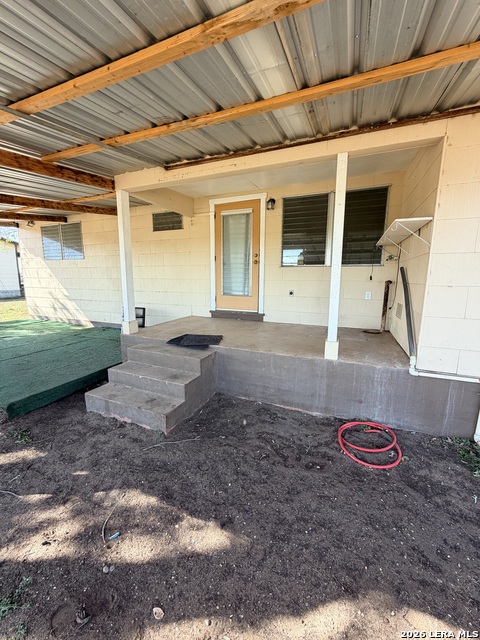 Listing photo id 8 for 4926 Alma  1
