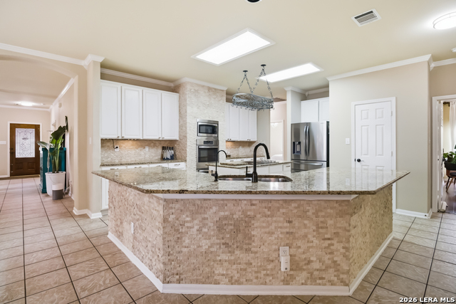 Image 16 of 61 For 9902 Alms Park Dr