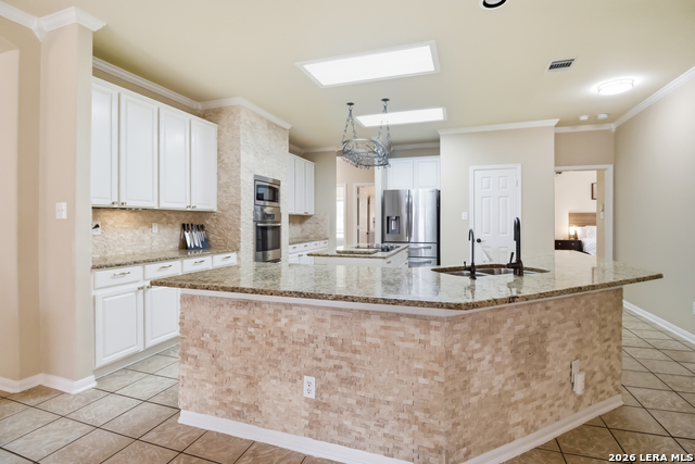 Image 17 of 61 For 9902 Alms Park Dr