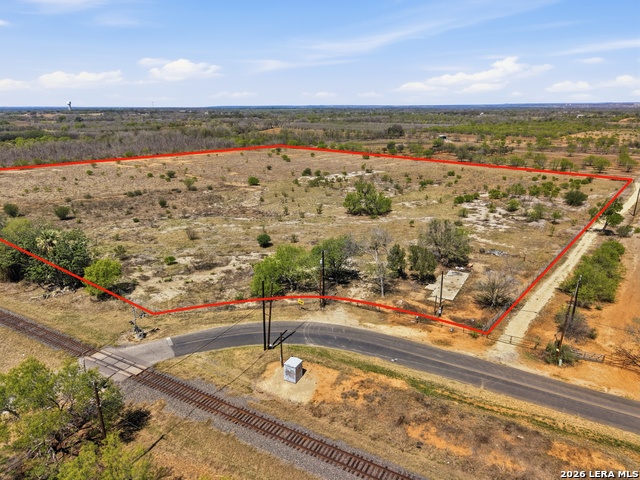 Image 4 of 12 For 14215 Quintana