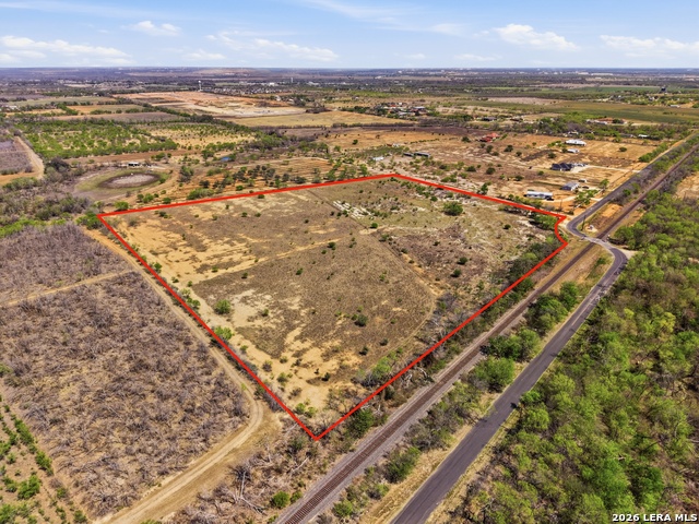 Image 6 of 13 For 14215 Quintana