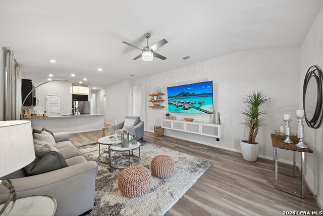 Image 8 of 20 For 13214 Prospector