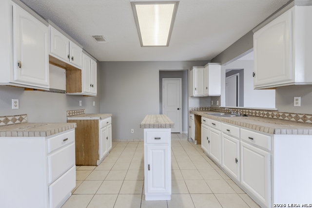 Image 5 of 13 For 8011 Chestnut Cedar Drive