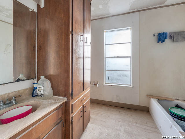 Image 22 of 26 For 813 Pleasant Acres