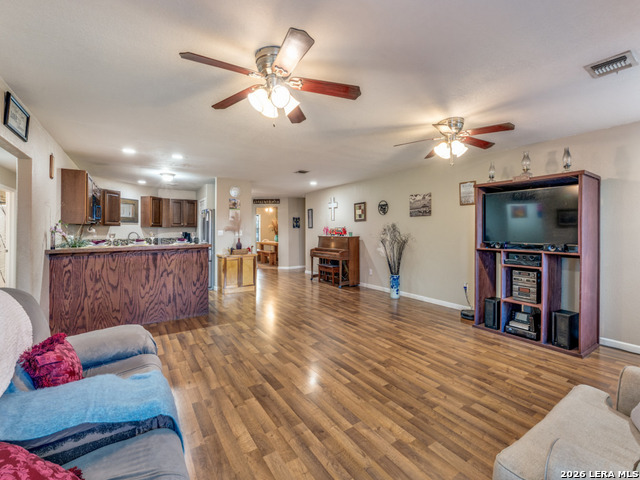 Image 7 of 26 For 813 Pleasant Acres