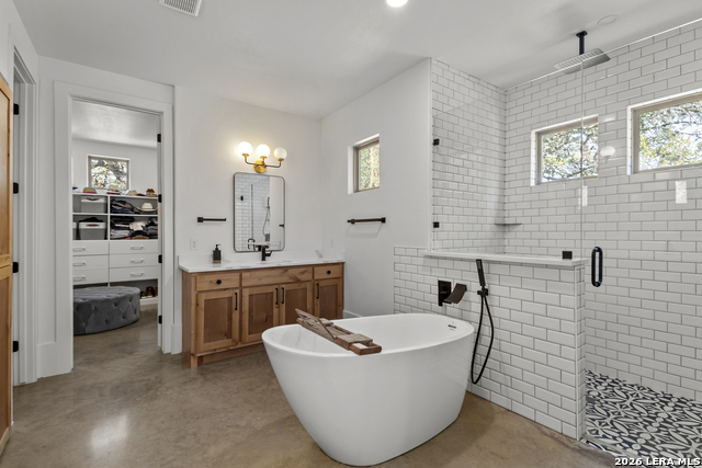 Image 21 of 53 For 211 Spacious Sky