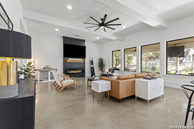 Image 8 of 53 For 211 Spacious Sky