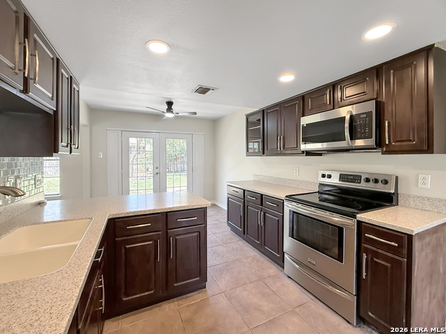 Image 10 of 32 For 11927 Dawnhaven St.