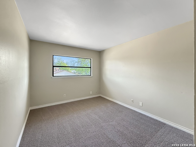 Image 20 of 32 For 11927 Dawnhaven St.