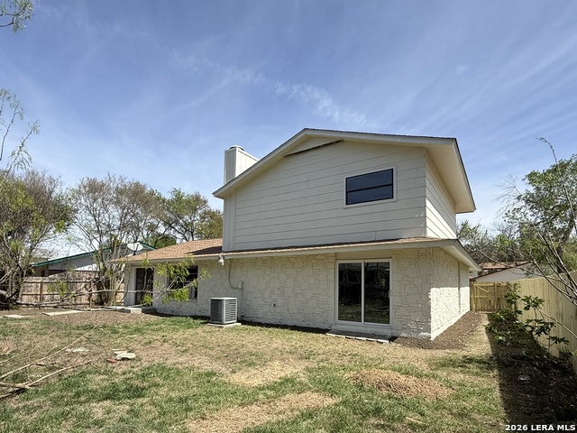 Image 25 of 32 For 11927 Dawnhaven St.