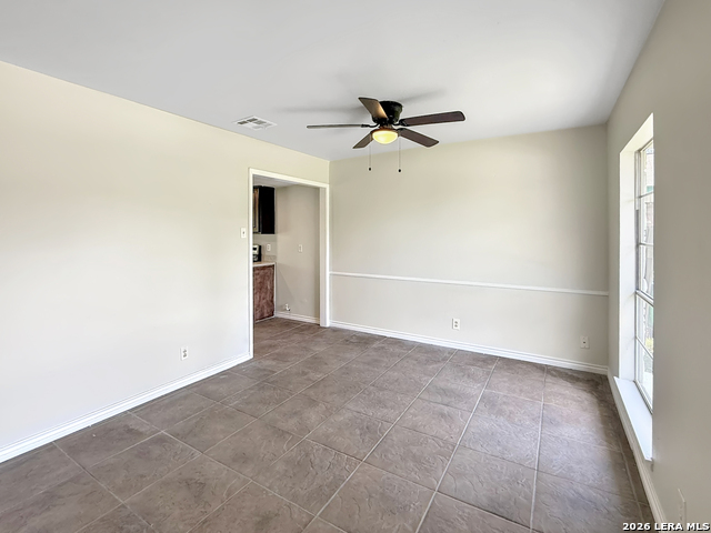 Image 5 of 32 For 11927 Dawnhaven St.