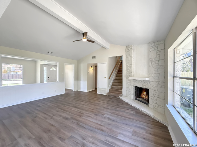 Image 9 of 32 For 11927 Dawnhaven St.