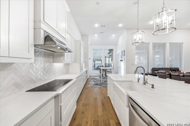 Image 16 of 42 For 421 Corwin Springs