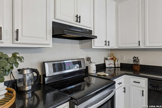 Image 21 of 29 For 16130 Ambush Grove