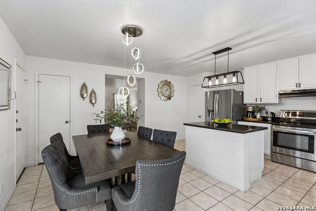 Image 24 of 29 For 16130 Ambush Grove