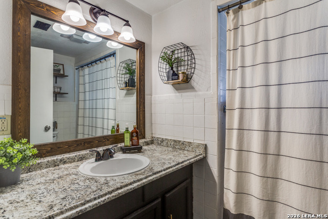 Image 22 of 29 For 302 Sullivan Dr