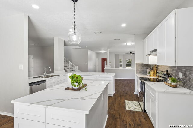 Image 2 of 53 For 22227 Pelican Edge