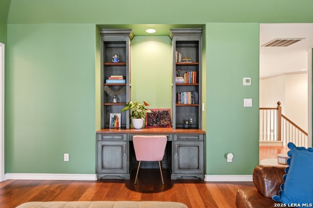 Image 27 of 58 For 8 Aspen Creek