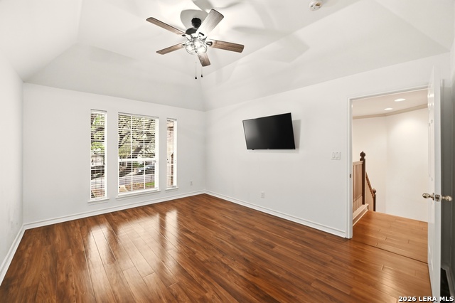 Image 32 of 58 For 8 Aspen Creek