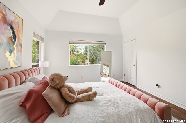 Image 34 of 58 For 8 Aspen Creek