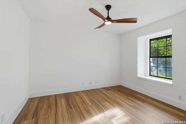 Image 22 of 29 For 16923 Hidden Timber Wood