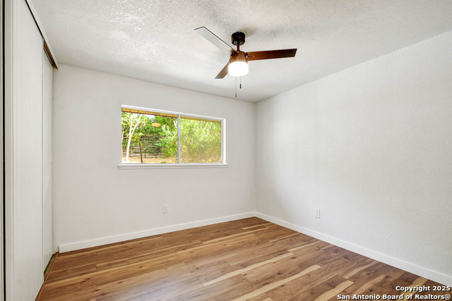 Image 17 of 26 For 8021 Harper Valley