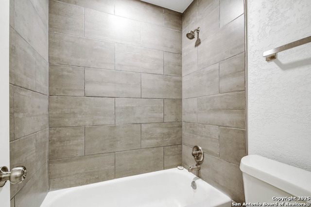 Image 19 of 26 For 8021 Harper Valley