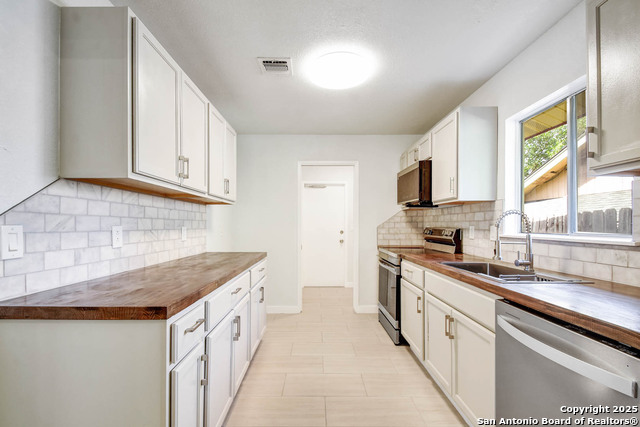 Image 8 of 26 For 8021 Harper Valley