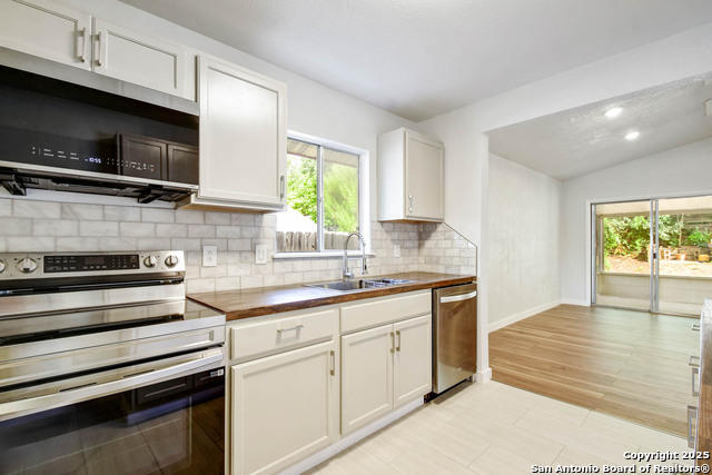 Image 9 of 26 For 8021 Harper Valley