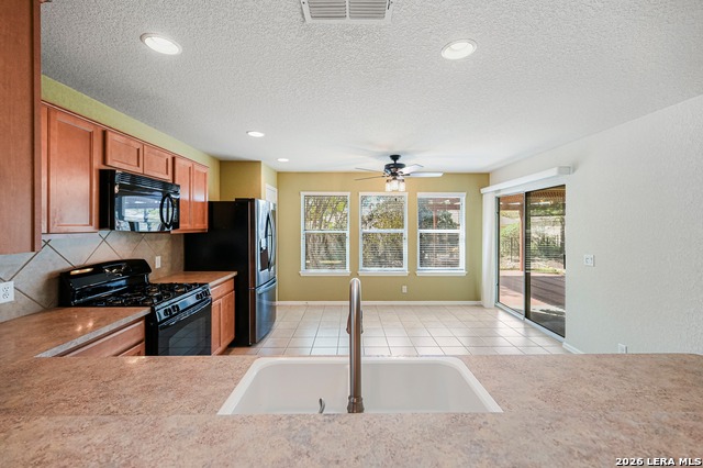 Image 10 of 45 For 12702 Cedar Fly