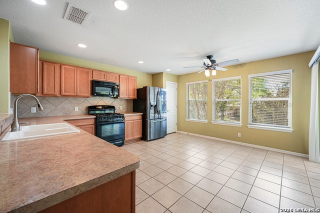 Image 11 of 45 For 12702 Cedar Fly