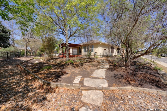 Image 25 of 45 For 12702 Cedar Fly