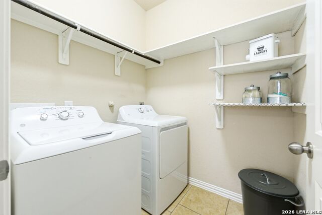 Image 34 of 50 For 6151 Akin Elm