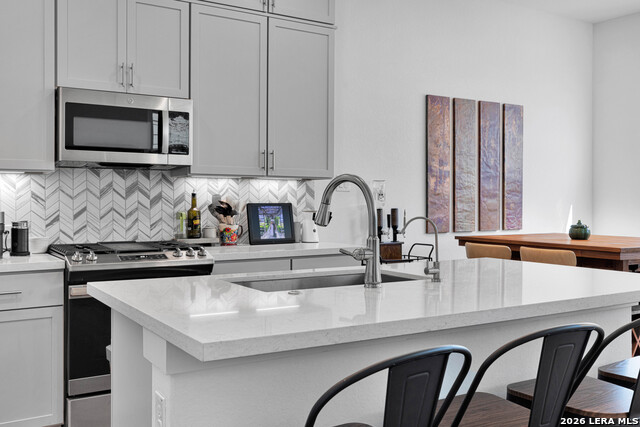 Image 11 of 38 For 8851 Oakland  Unit 36