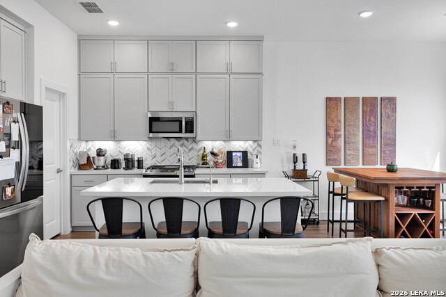 Image 13 of 38 For 8851 Oakland  Unit 36