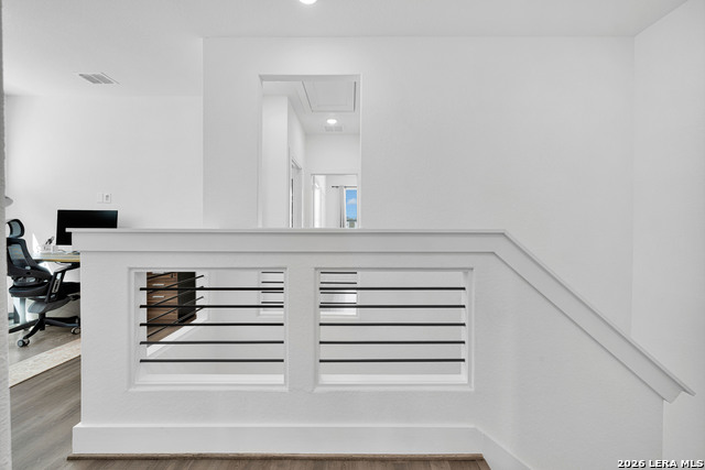 Image 17 of 38 For 8851 Oakland  Unit 36