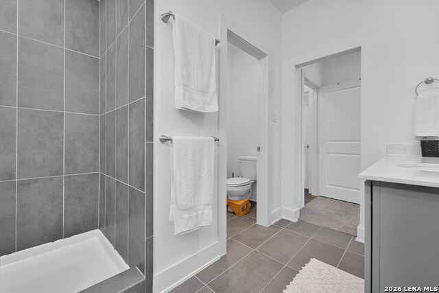 Image 23 of 38 For 8851 Oakland  Unit 36