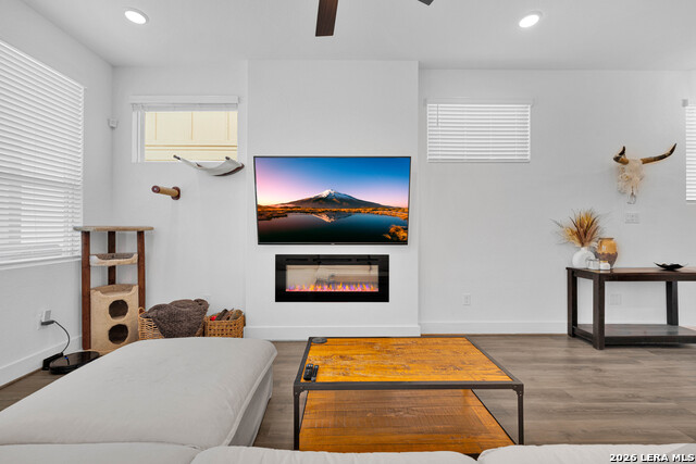 Image 7 of 38 For 8851 Oakland  Unit 36