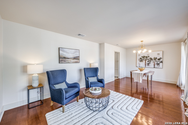 Image 4 of 25 For 626 Moorside