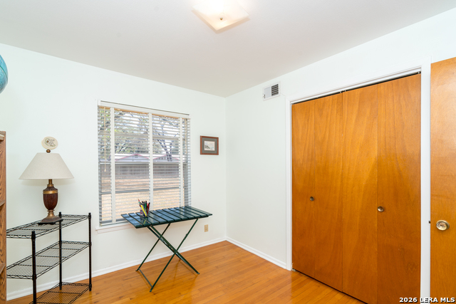 Image 29 of 46 For 11122 Cedar Elm