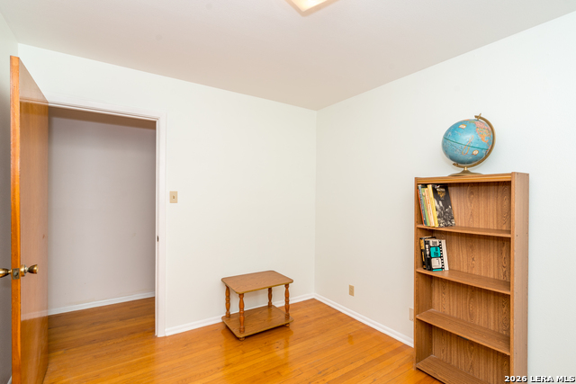 Image 30 of 46 For 11122 Cedar Elm