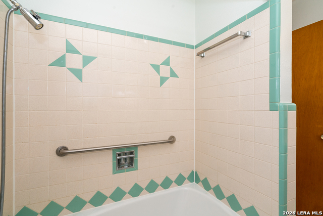 Image 32 of 46 For 11122 Cedar Elm